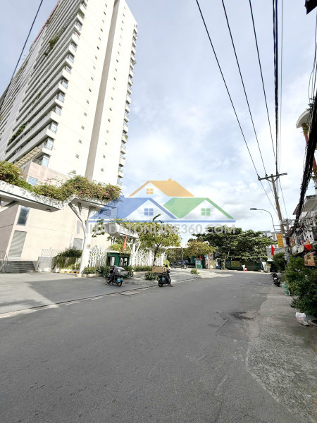 Nhà mt đường lê quang kim p.chánh hưng. giá 15,5 tỷ tl