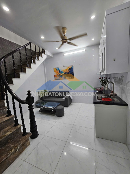 Cho thuê nhà riêng nguyễn đức cảnh – 40m² x 3.5  tầng, 4pn, 2 wc, 12 triệu