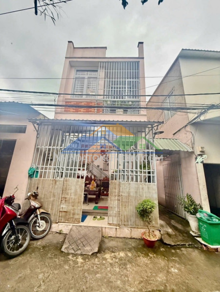 Bán nhà đường song hành  quận 12 ngang 4m8 73m2 2 tầng 4 tỷ 450.