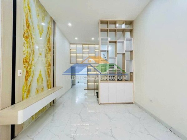 Siêu siêu hiếm, siêu siêu đẹp dt nhỏ xinh trục chính kinh doanh