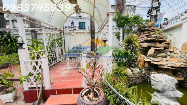 Bán biệt thự 245m2 (12x22m), 3 tầng 4pn, pháp lý chuẩn, dĩ an, bình dương, giá 8.5 tỷ