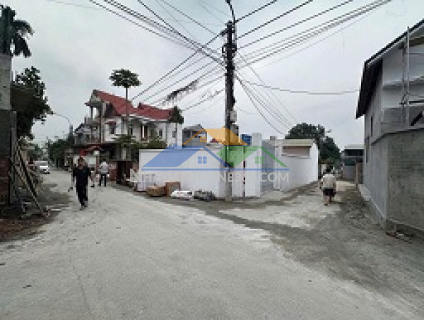 Chính chủ cho thuê nhà ngay ngõ 1 khu cầu đơ 3, tiện trường học, sân bóng, chợ hà đông phía sau, tiện bệnh viện, ga tàu điện hà đông phía trước ngõ