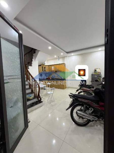 Gia đình cần bán nhà xuân phương 5 tầng - vì chuyển công tác, giá 5,7 tỷ