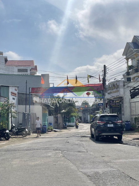 Bán 140m đất dĩ an,shr thổ cư,đường xe hỏi,nga chợ dĩ an,giá đầu tư