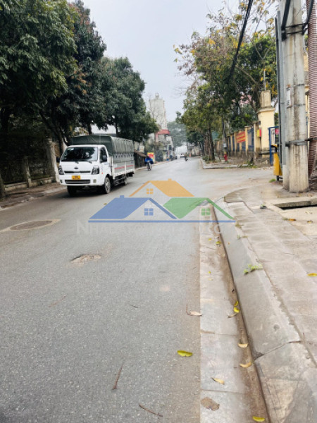 Chính chủ bán 609m2 đất thổ cư sẵn sổ giá tốt nhất cần đước