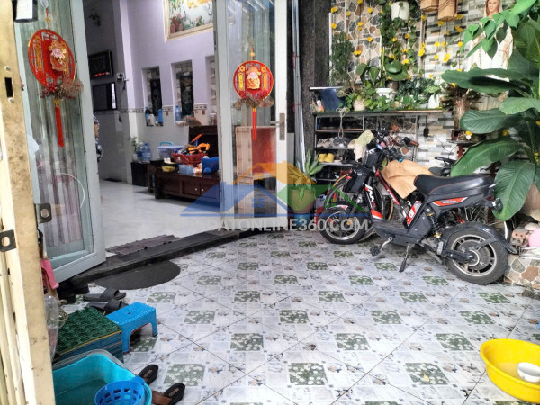 Bán nhà đường hưng phú  p9,q8, giá : 2.88 tỷ (bớt lộc)