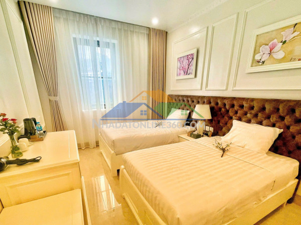 Bán khách sạn mặt phố hàng bạc, 80m2, 5 tầng, mặt tiền 5.4m, 77.5 tỷ, kinh doanh đỉnh