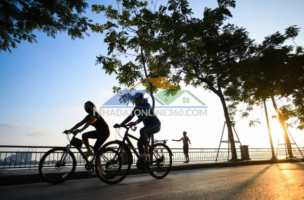 Trung tâm tây hồ - hiếm - giá rẻ hơn trong ngõ - 375m2 - mt 5m - 101 tỷ - 1 sổ 1 chủ.