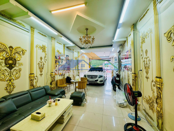 Bán nhà mặt tiền đường huỳnh tấn phát quận 7, 4 lầu
110m2 chỉ 18 tỷ