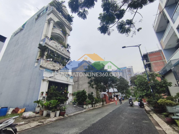 Bán nhà kdc conic - 4 tầng 8 phòng master - shr hoàn công đủ - 7x20m dt sàn: 331m2 - chỉ 13.8 tỷ