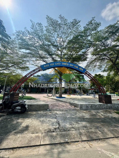 Bán biệt thự tân tạo a bình tân, 3 lầu 136m2 , ngang 
12m chỉ 12 tỷ