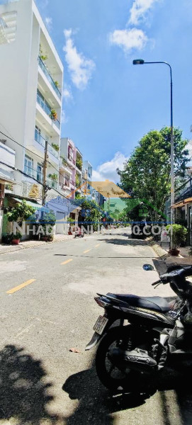 N.gộp - mt khu bàn cờ họ lê - 80m - 4 tầng - 12pn - dòng t.iền 25tr nhỉnh 11 tl