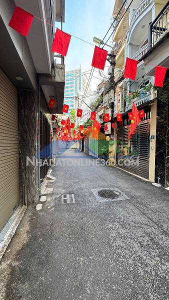 Nhà mới ô tô đỗ cửa nguyễn sơn 50m2 x 5 tầng 16.5 tỷ long biên.