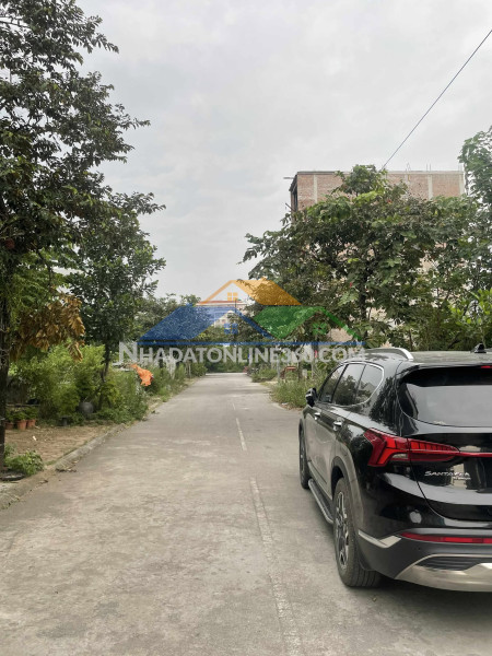 Chính chủ cần bán 51.9 m2 tđc trâu quỳ, giá 10.4 tỷ, lh 0985865658