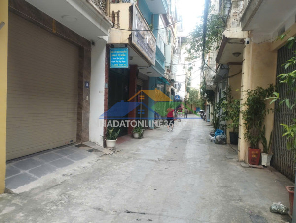 Nhà phân lô đẹp chính chủ cần bán - giá tốt - vị trí đẹp tại hoàng quốc việt