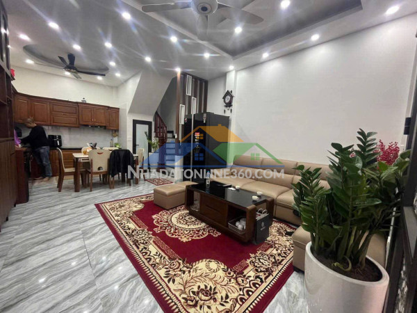 Bán nhà 268 ngọc hồi sđcc 5 tầng x 30m2, 3 ngủ, 4 wc, full đồ ở ngay