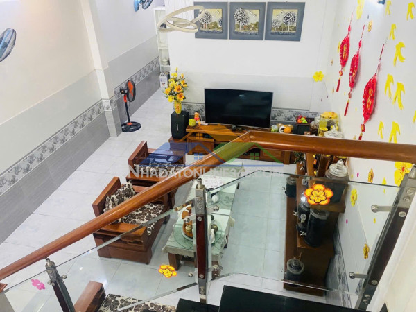 Chính chủ cần bán 2 căn nhà vị trí đắc địa tại thành phố dĩ an, bình dương