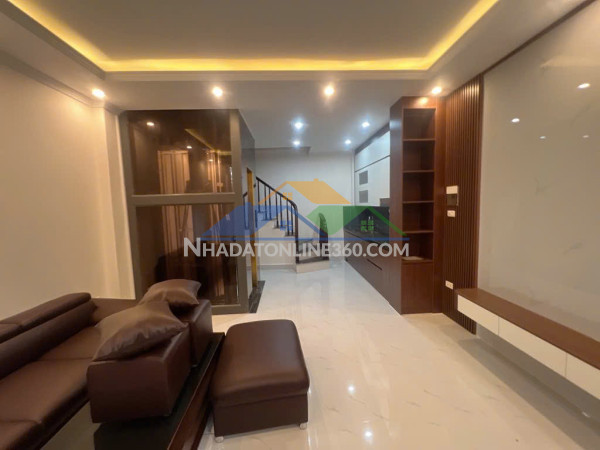 Hót phú lương hà đông 5 tầng thang máy _lô góc _full nội thất _50m ra bãi gửi xe chỉ hơn 6 đồng