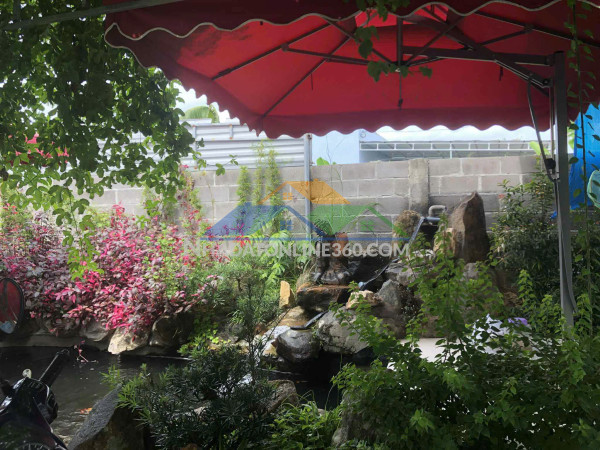 Bán nhà đẹp "hiếm có" tại vĩnh ngọc, nha trang

· vị trí đắc địa, gần bờ kè liên hoa.
· dt: 120m²  xd: 224.6m². nhà 1 trệt 2 lầu.
· phong cách cổ điển -