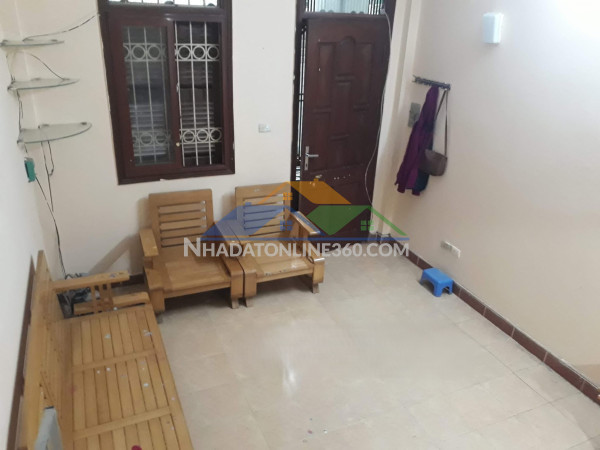 Cho thuê nhà ngõ đông tác,  25m² x 4 tầng, 2pn, 3 wc, 8 triệu