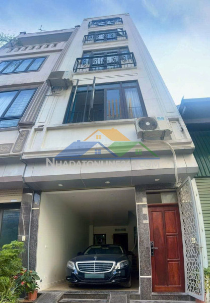 Giếng sen la khê, phân lô oto vào nhà, kinh doanh tốt, vỉa hè đá bóng, view công viên,