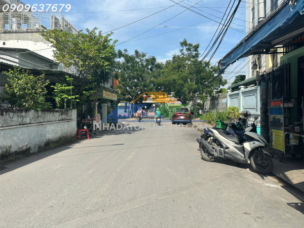 Gấp gấp gấp- giảm 4 tỷ- chào chỉ 22 tỷ
mặt tiền sát huỳnh tấn phát - phú thuận -q7- 160m2(5x36)- 3 tầng