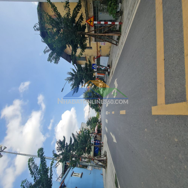 Cần bán gấp nhà 2 tầng cực đẹp tại đặng xá – gia lâm. lh 0989894845