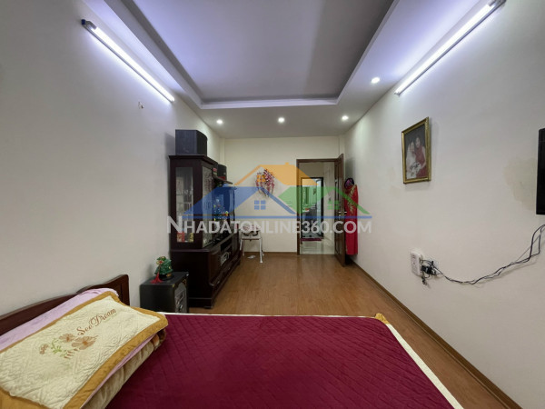 Nguồn kín chưa đăng mạng giá rẻ nhà mới bạch mai 32m, 4 tầng, mặt tiền 2m/5m, 5.5 tỷ hai bà trưng.