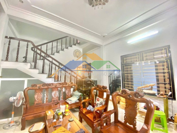 ♥ mt tiểu la, đường 10.5m kinh doanh cực tốt, 180m2, ngang 6.7m, giá đầu tư 95tr/m2