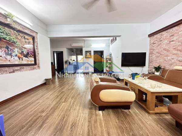 Bán căn góc tòa ct16 kdt định công, căn nhà đẹp, 3 ngủ, 2 ban công, sdcc, nhỉnh 7 tỷ