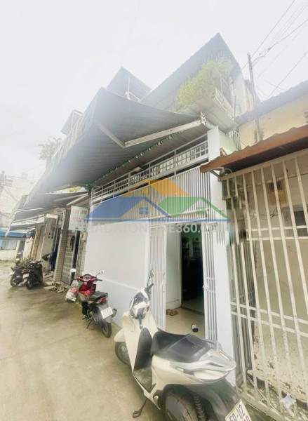 Ngay chợ vải phú thọ hoà - hẻm xe hơi - 118m ngang 5 nở hậu - 2 tầng 3pn chỉ 9.x