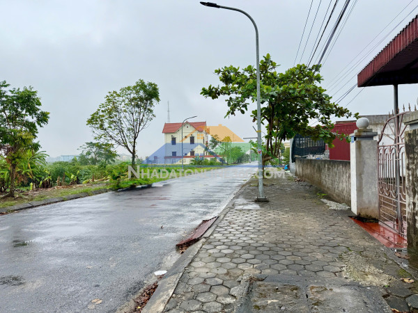 Chính chủ bán lô góc 166m2 mặt tiền 7.5m gần flamingo & quảng trường biển quất lâm