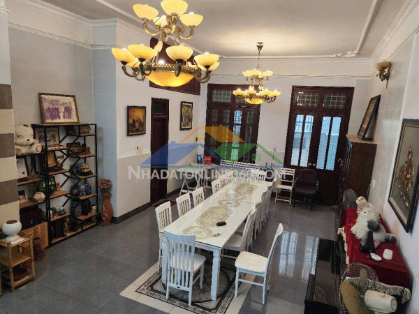 Siêu hiếm, bán nhà ngọc hà, mặt tiền rộng, gần hồ, 62m 5 tầng chỉ 15.3 tỷ