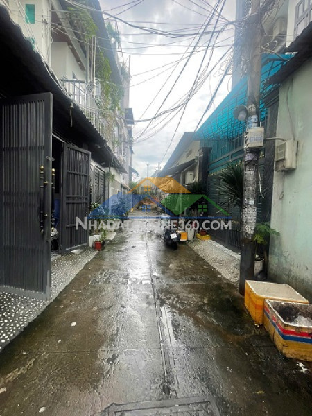 Trung tâm tân phú – ô tô vào nhà ngủ – hẽm thông – nhà đẹp ở ngay – 50m² – 4 tầng btct – chỉ 7.3 tỷ tl