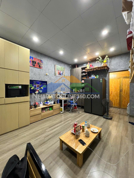 Cho thuê nhà tập thể tầng 3 dốc thọ lão, 80m²  6,5 triệu/tháng