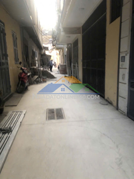 Bán gấp giá rẻ căn hộ tập thể, giải phóng 11m/50m, tầng1, mặt tiền 3.4m, 2.07 tỷ hoàng mai.