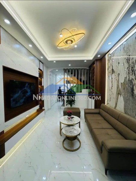 Bán nhà đẹp ngọc thụy 40m – chỉ 6.x tỷ, ngõ thông thoáng, ô tô đỗ cửa gần.– giá mềm – vị trí vàng