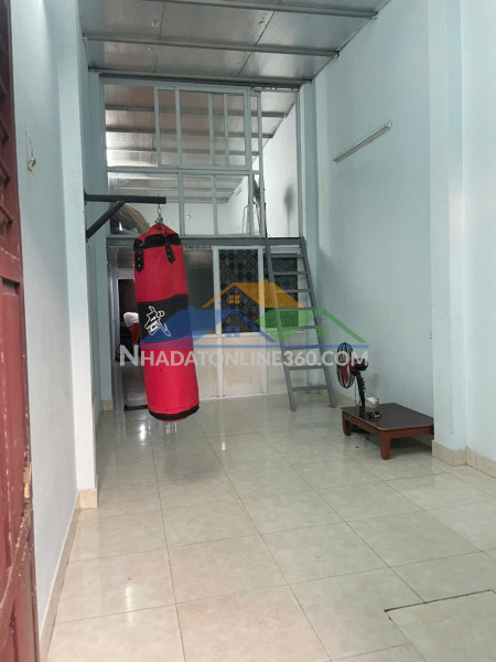 Bán nhà ngõ 160 hoàng mai 50m2 x 1.5 tầng 2.35 tỷ