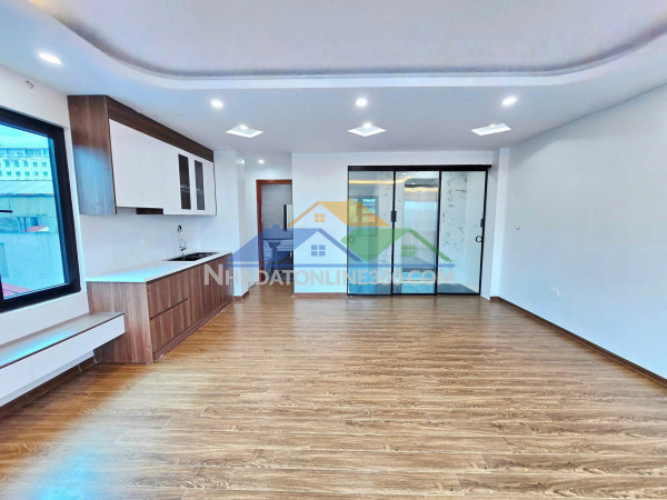 Bán gấp siêu phẩm phân lô đội nhân, ba đình - 43m² x 7t thang máy - gara ô tô - kinh doanh - giá 17.5 tỷ