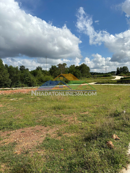 HUẾ NGẬP ĐẾN MẤY – DẠ LÊ VẪN KHÔ NHƯ MÙA HẠ ! , “Muốn thoát cảnh mùa lụt – dọn qua Dạ Lê là xong"