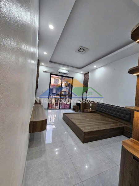 Nhà đẹp thịnh quang - 6 tầng thang máy - 2 thoáng - 40m2 mt 3.9m giá 12.96 tỷ