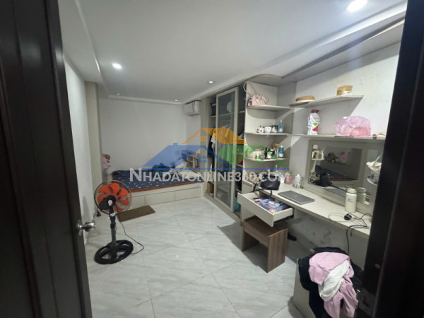 ♥ sát nguyễn tất thành, hà khê, ô tô đậu 50m, dt60m2, 2 tầng, 3pn, 3.3 tỷ