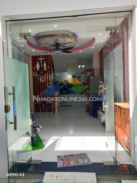 Nhà 3 tầng nở hậu hẻm 2,5m đường dương bá trạc p. chánh hưng giá 5,25 tỷ tl