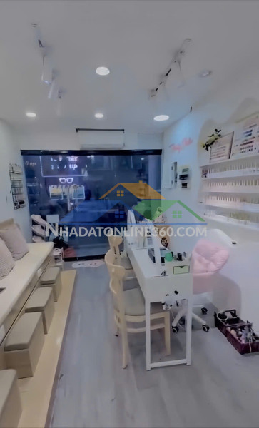 Cần sang nhượng lại quán nail - mi tại 155 tôn đức thắng, đống đa