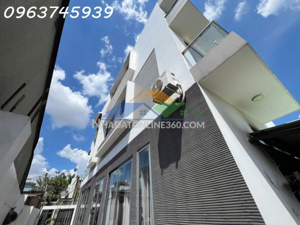 Cơ hội hiếm: nhà 130 m2 ngang 7.9 m, 3 tầng, đường số tam phú, thủ đức, 8.45 tỷ