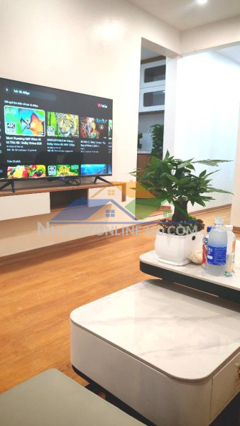 Tập thể mai dịch 70m-3 ngủ,chỉ 4,2 tỷ-ô tô đỗ cầu thang,full nội thất