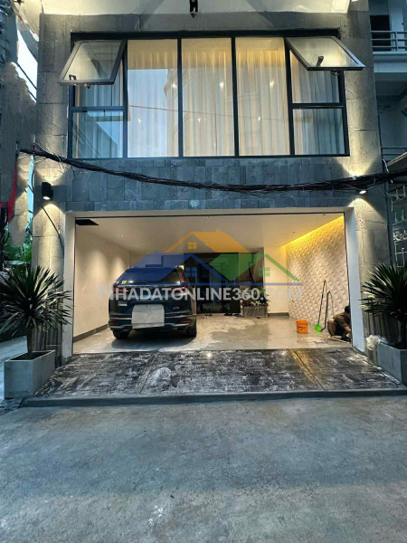 Bán nhà lô góc ngọc thuỵ, 50m x 7 tầng, mặt tiền 6.2m, gara, full nội thất