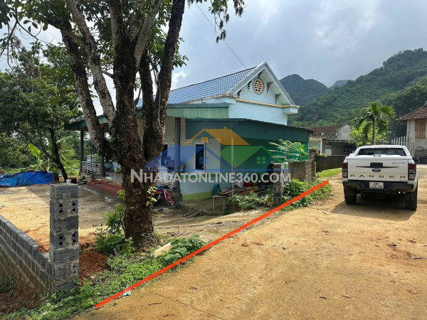 Lô đất đẹp- giá tốt cần bán nhanh lô đất tặng kèm nhà mái thái tại huyện yên thủy tỉnh hòa bình