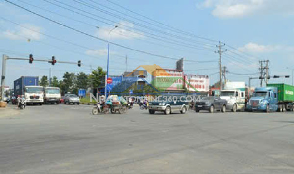 Bán đát mặt tiền 1.088m2 ngay ngã tư mỹ phước tân vạn và  lý quang diệu. dĩ an - bình dương