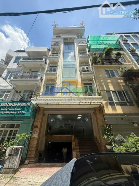 Chính chủ bán toà nhà kđt trung yên. dt 99m x 8 tầng. mt 7,2m. có hầm. giá 51 tỷ. lh: 0964769634